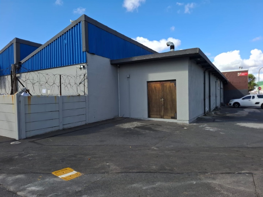  Bedroom Property for Sale in Triangle Farm Western Cape
